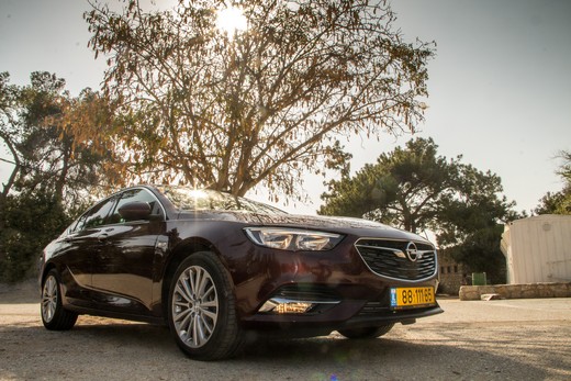 אופל אינסיגניה